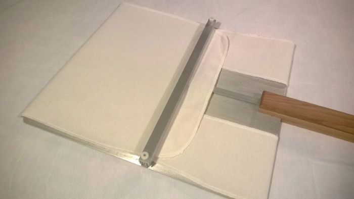 close up image of the long handled super peel